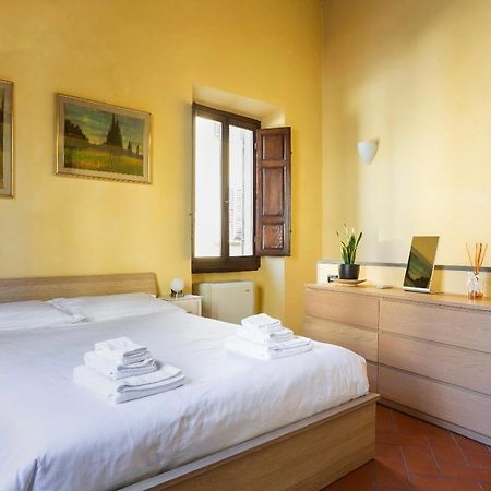 Cozy Classic Italian House Near Santa Croce, On The Lungarno Apartment ฟลอเรนซ์ ภายนอก รูปภาพ